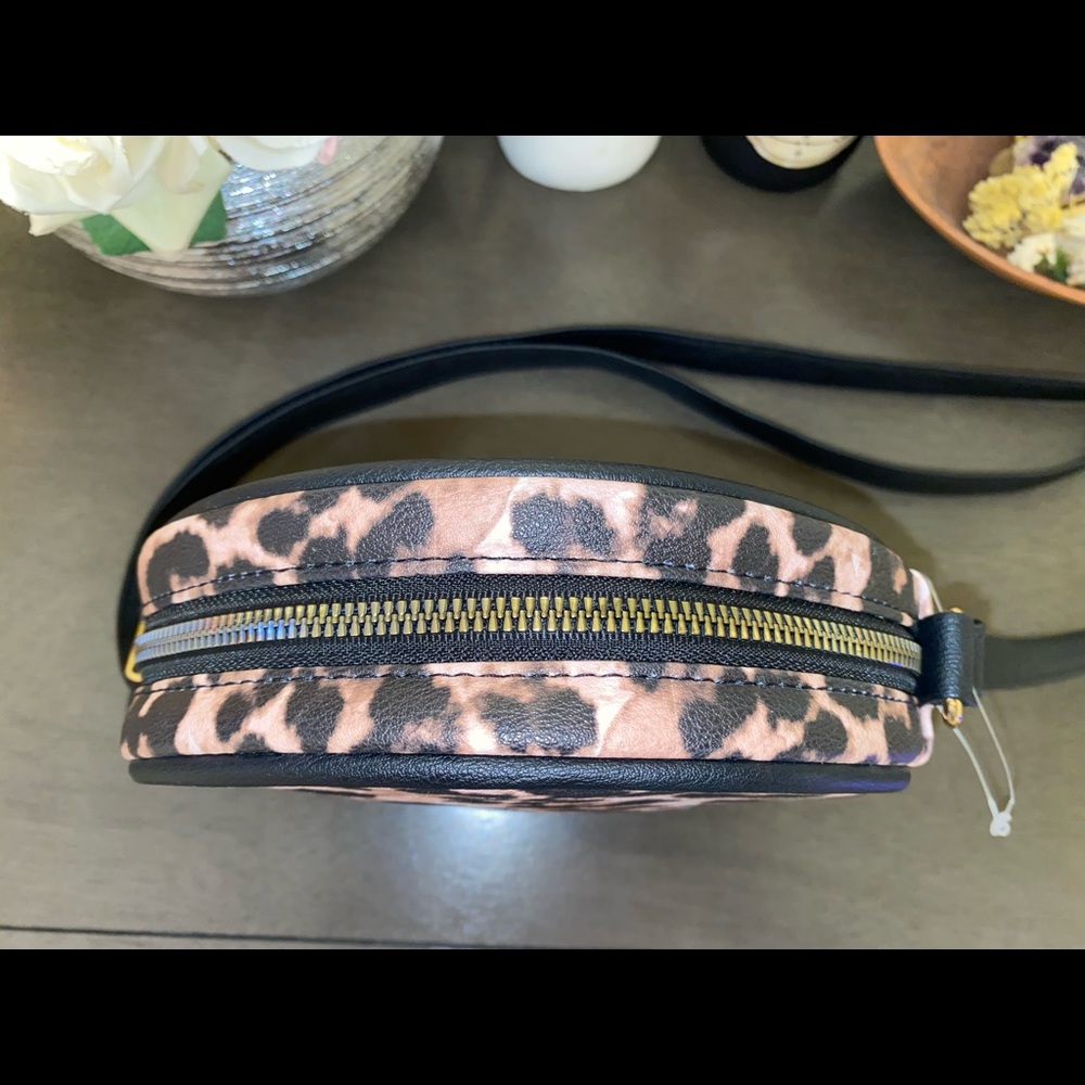 Brand New Leopard Print Crossbody Round Bag. (w/out tag, will provide dust bag) - Picture 2 of 9